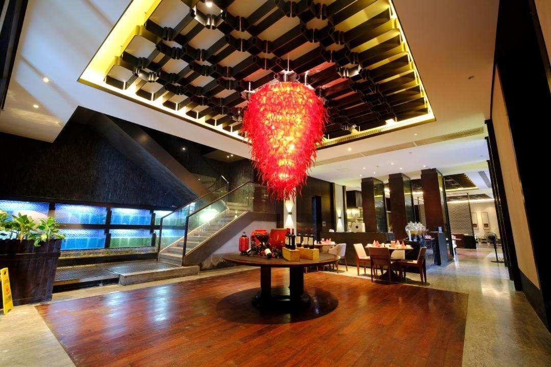 Howard Johnson Sandalwoods Resort Huizhou Huidong Exterior photo